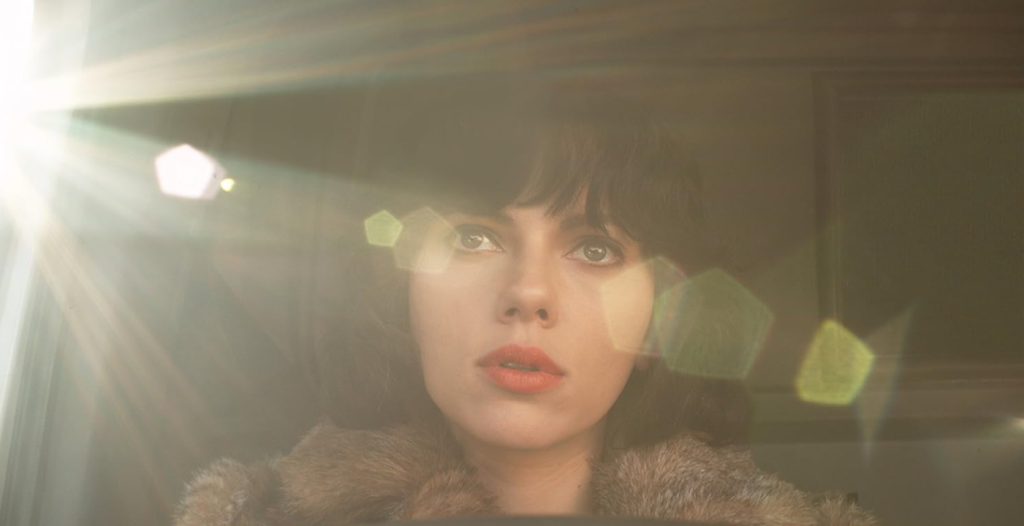 Scarlett Johansson e Miles Teller nel nuovo film Paper Tiger