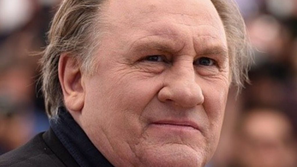 Gérard Depardieu non presenzierà al processo per aggressione sessuale per motivi di salute