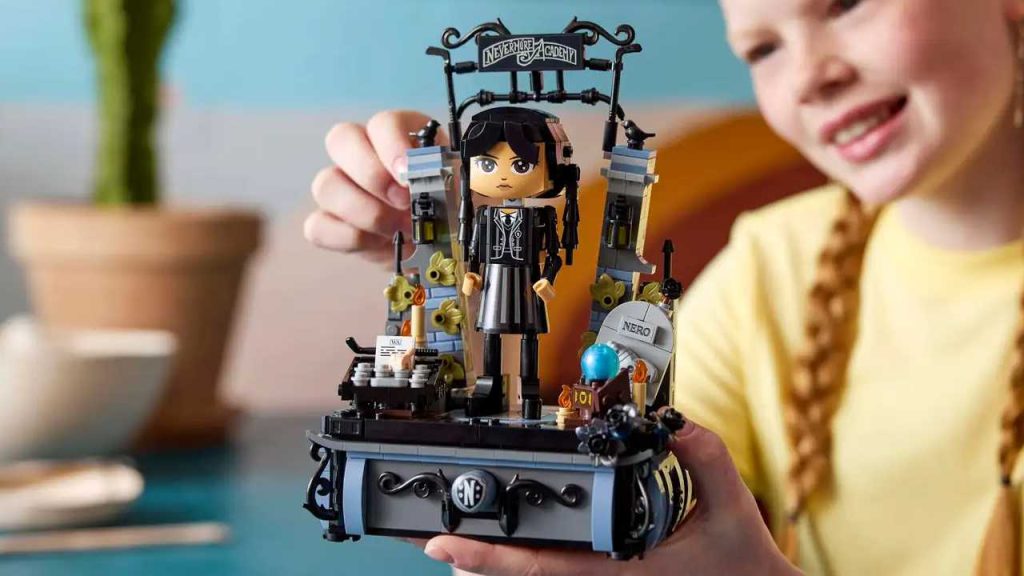 Mercoledì: la serie TV diventa una collezione LEGO