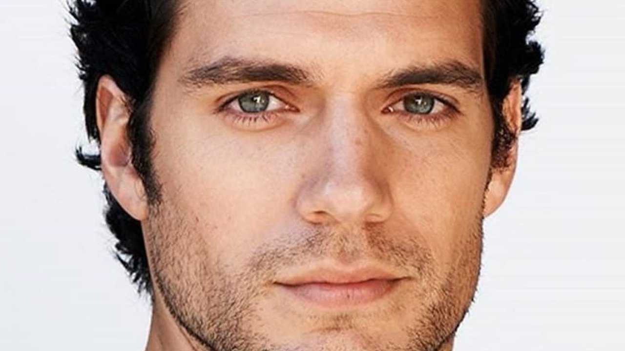 Star Wars, Henry Cavill potrebbe entrare nei piani di Simon Kinberg in vista della trilogia: l'indiscrezione