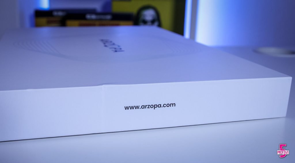 La confezione del monitor portatile ARZOPA QHD recensione