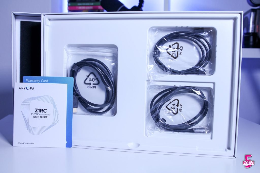 Gli accessori del monitor portatile ARZOPA QHD recensione