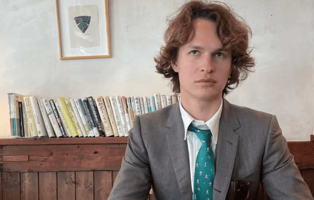 Ansel Elgort nuovo film è If You Could See Me Now