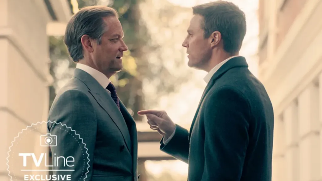 La prima immagine di Suits LA mostra la reunion tra due star dell'Arrowverse, Stephen Amell e Suits LA, il nuovo spin-off della serie pubblica una pima immagine della reunion tra gli attori dell'Arrowverse Matt Letscher