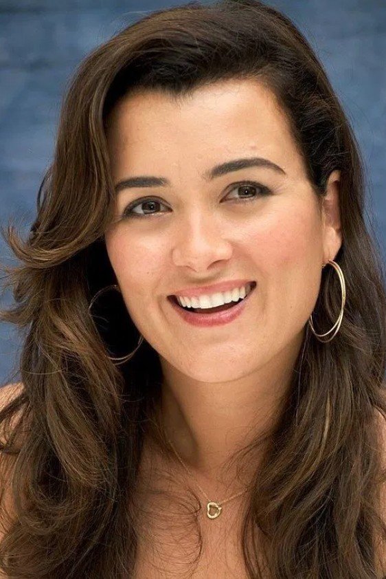 NCIS: Tony & Ziva, il teaser trailer della serie spin-off sorprende e diverte con i protagonisti in giro per l'Europa
Cote de Pablo