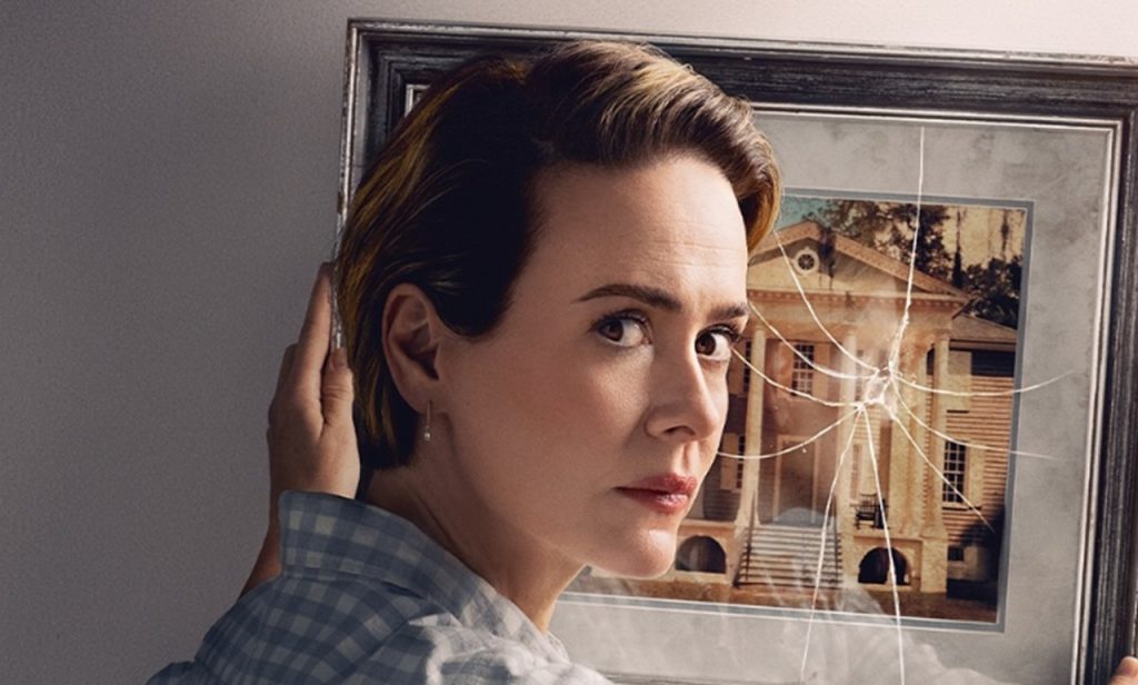 Sarah Paulson e Toni Collette in conflitto in Mother Courage