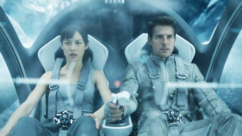 stasera in tv film prima serata oggi 8 giugno 2025 poster film Oblivion