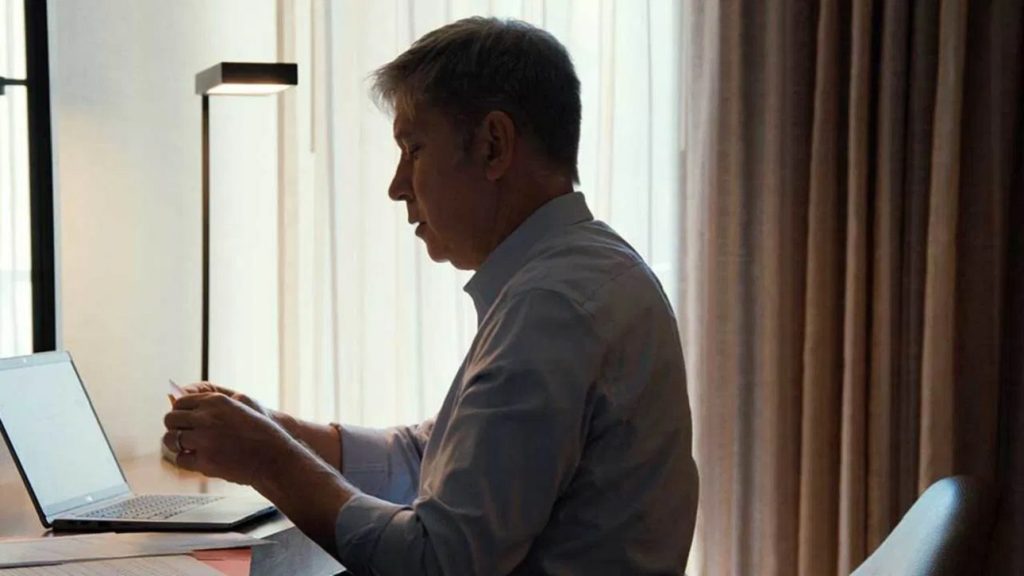 All The Empty Rooms, il toccante trailer del film di Netflix